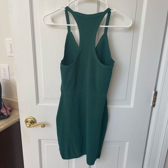 Aritzia Sunday Best Dress - Picture 2 of 4